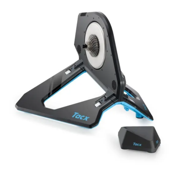 Tacx NEO 2T Smart Trainer + Promo Bundle Accessori